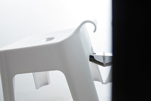 山崎実業 引っ掛け風呂イス タワー ホワイト 4903208053839 【品番：05383】●