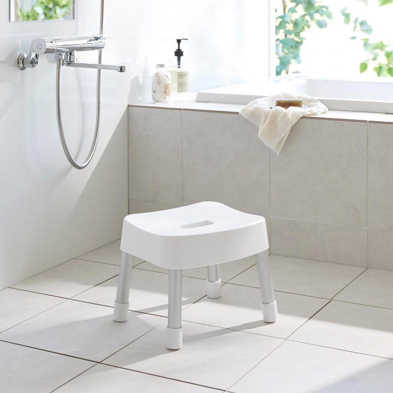 山崎実業　マグネット風呂イス ミスト SH25 ホワイト 4903208017213　【品番：01721】