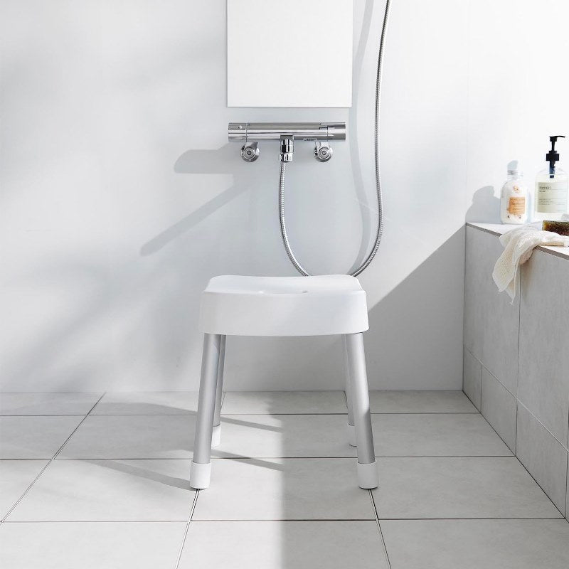 山崎実業　マグネット風呂イス ミスト SH35 ホワイト 4903208017251　【品番：01725】